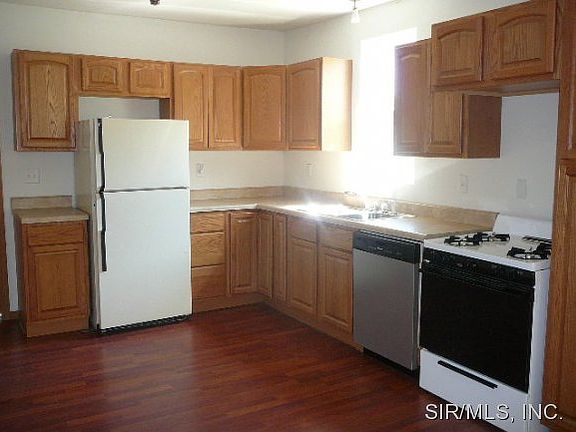 4th image of 829 E McClurken Ave