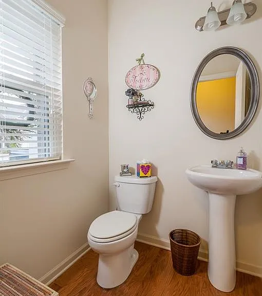 1645 Townview Ln — Photo 5