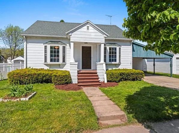 521 Newhall St, Green Bay, WI 54302