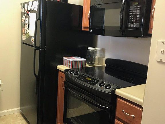 Kitchen! All appliances included 