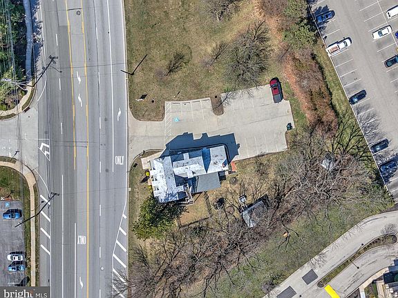 4th image of 676 W Germantown Pike
