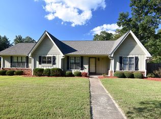 190 Nottingham Ln, Columbus, MS 39705