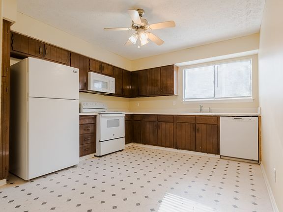8564Creekwood--4_12162025