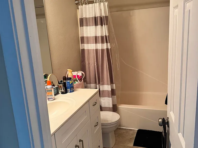 6131 Don Carlos Dr #6137 — Photo 8
