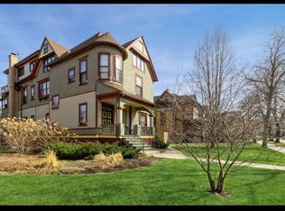 134 S Kenilworth Ave APT 2N, Oak Park, IL 60302
