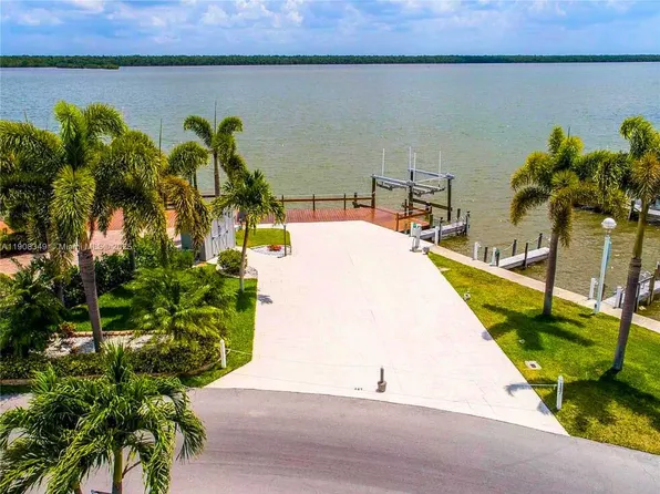 150 Smallwood Dr #147, Chokoloskee, FL 34138