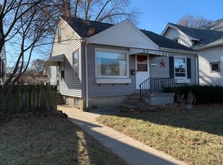 1011 E Holt Ave, Milwaukee, WI 53207