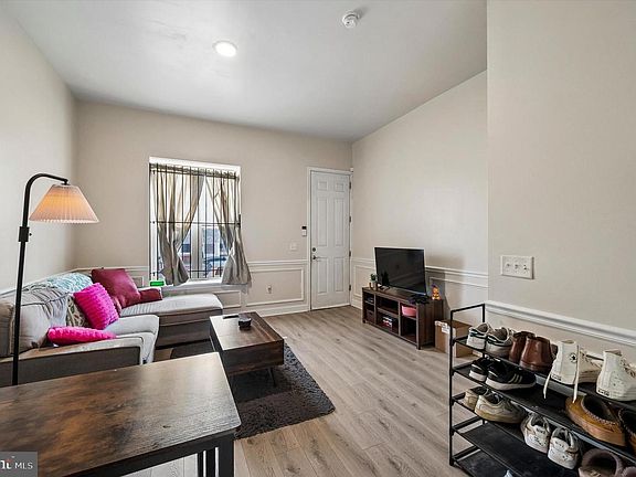 4th image of 2021 N 16th St
