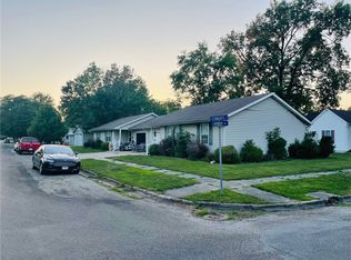 105 W Monroe Ave #107, Altamont, IL 62411