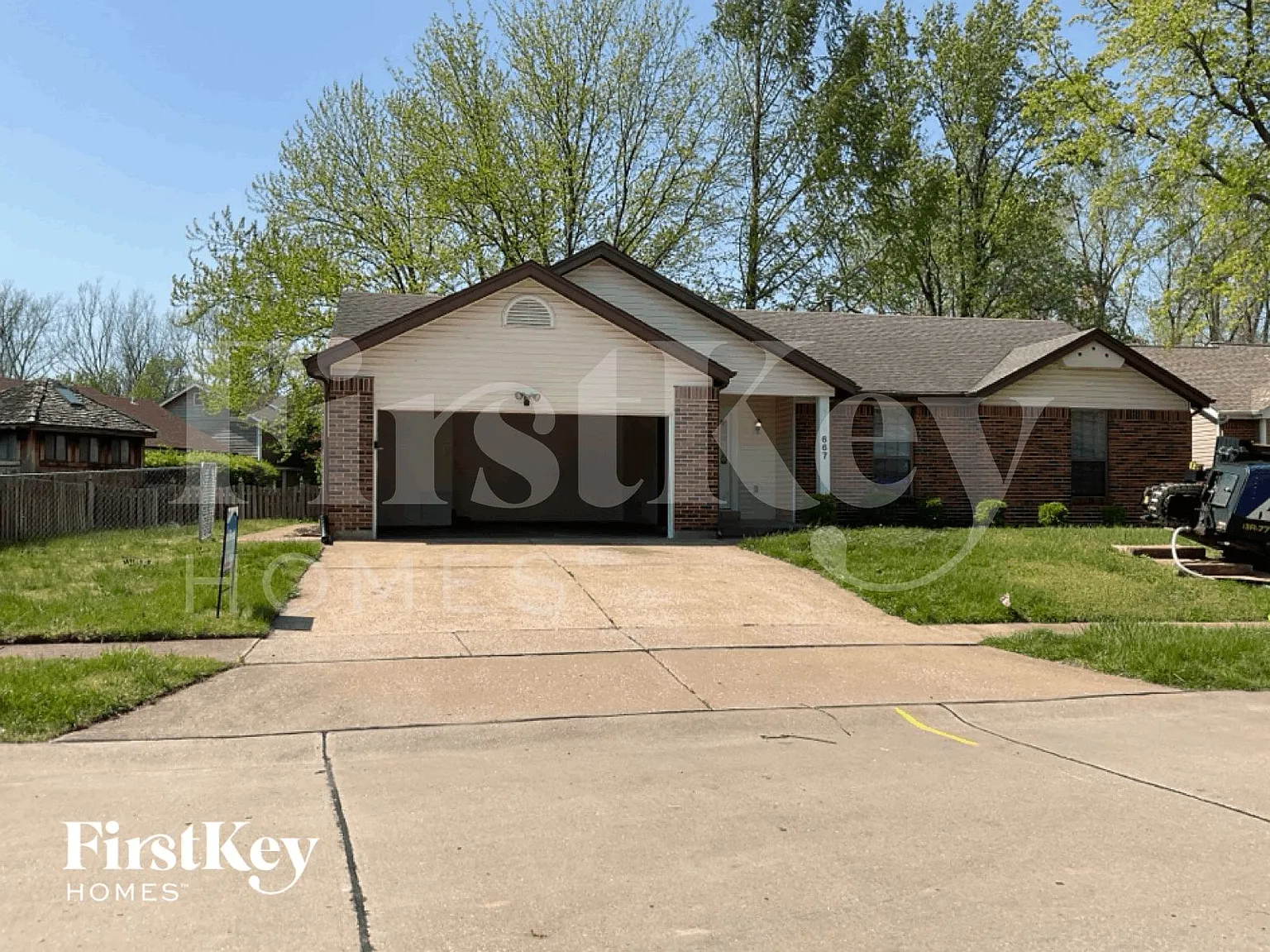 667 Foxtail Dr photo 1