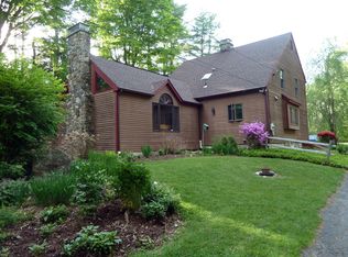 46 Hammertown Rd, Monroe, CT 06468