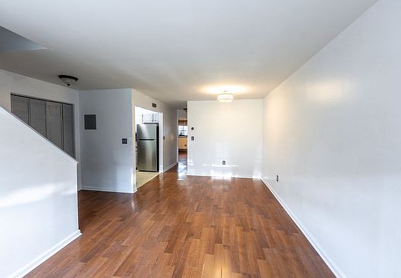 3rd image of 1723 Park Pl Floor 1