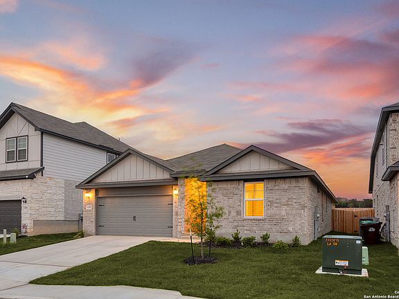 2nd image of 11351 Acorn Bluff