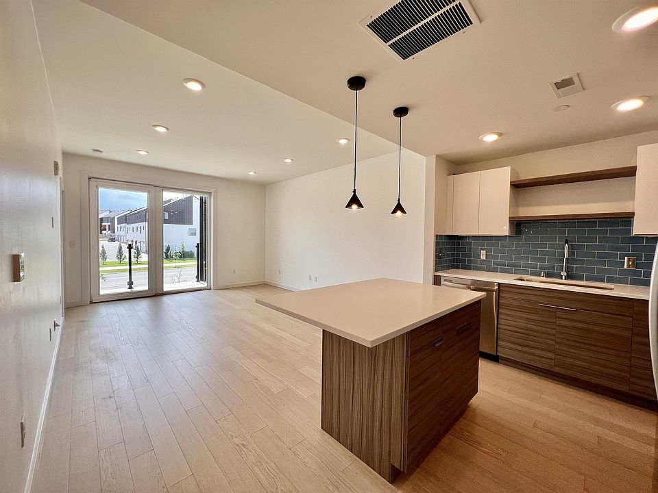 1st image of 476 Enterprise Blvd #1211