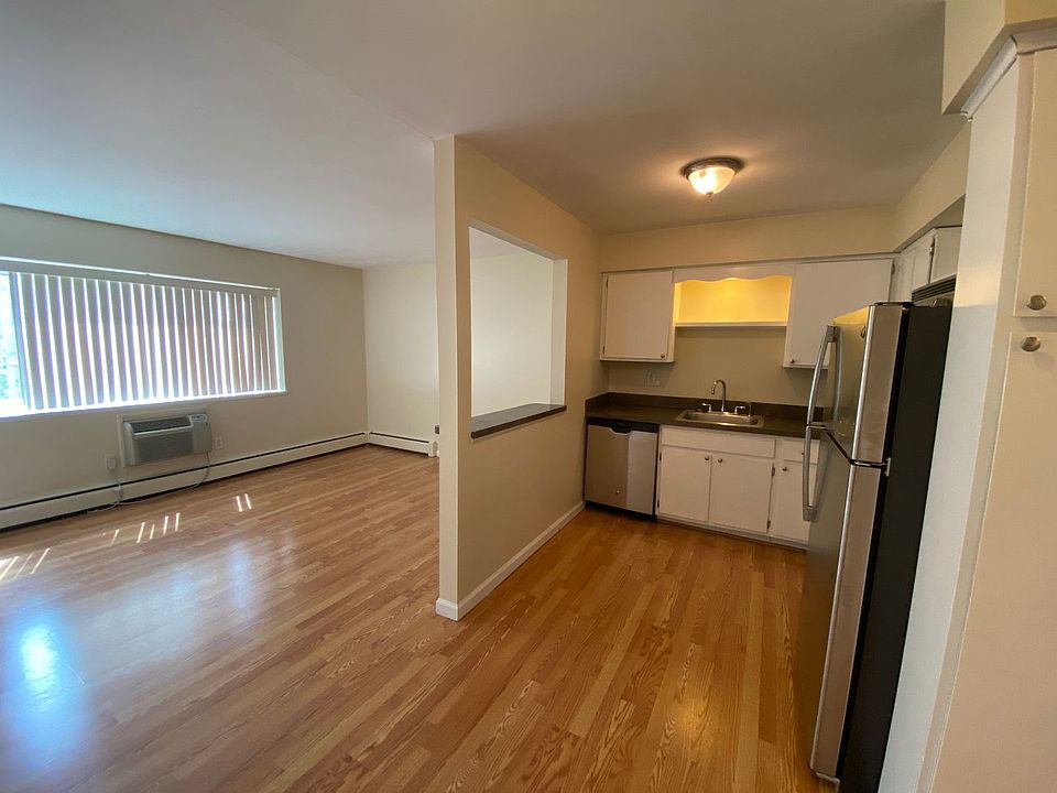 1st image of 4905 Briarwood Ave #5