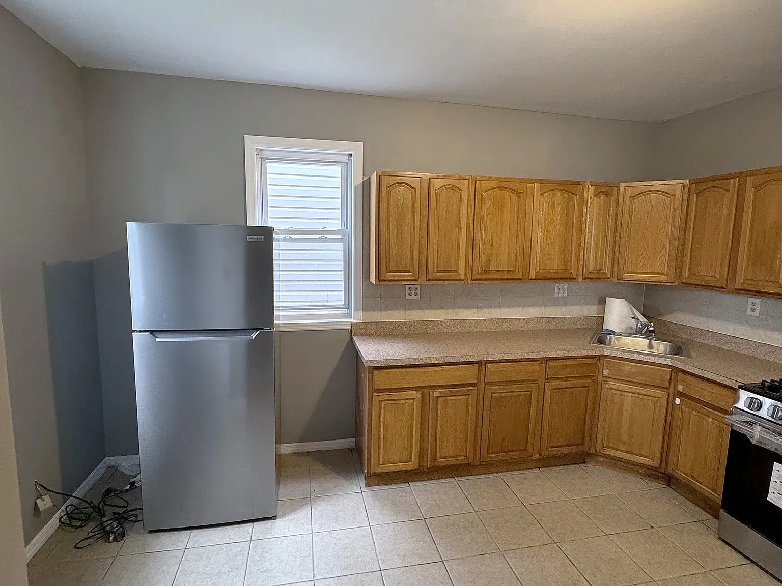 3 bed, 1500 sqft, $2,100 — Photo 3