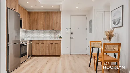 68 Gold St Photo 1