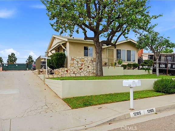 3rd image of 12103 Burgess Ave