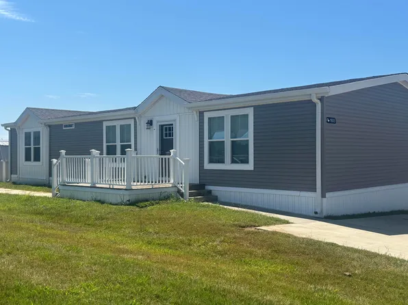 1605 Stifftail Duck Rd, Columbia, TN 38401