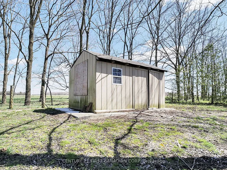 23992 Denfield Rd — Photo 29