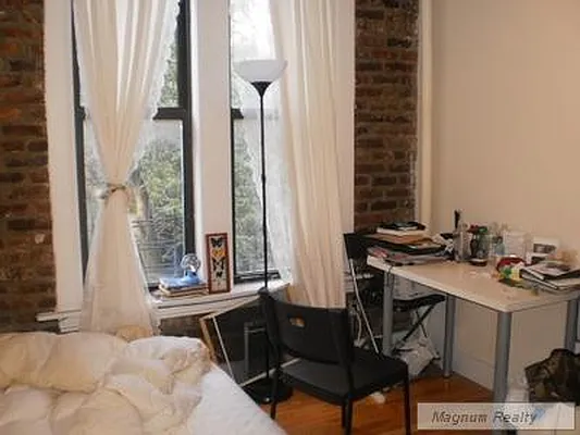 Rented by Magnum Realty Holdings, LLC | media 28