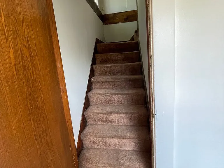 136 E Norwich Ave — Photo 17