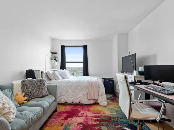 20 West Street image 1 of 5