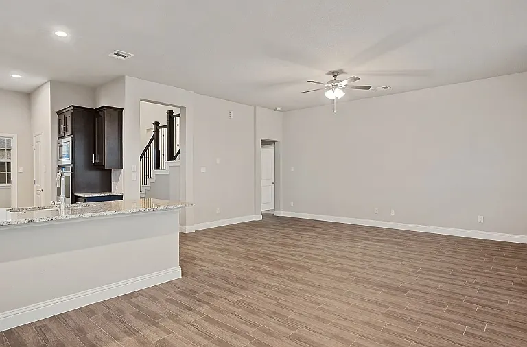 838 Poppie Ln — Photo 6