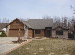 8216 Deer Brook Pl, Fort Wayne, IN 46825
