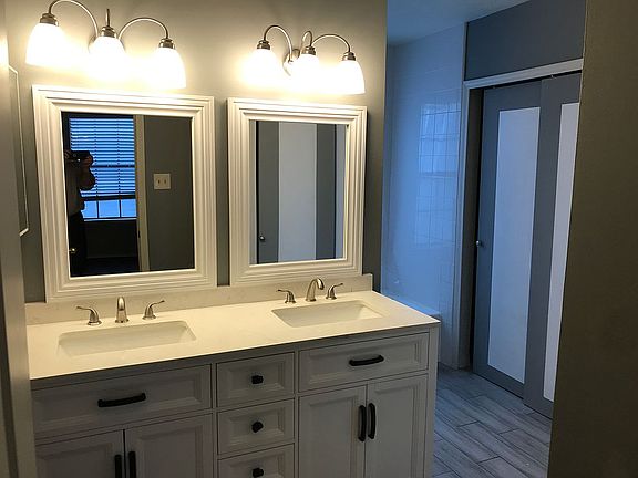 3rd image of 700 Spicewood Ct