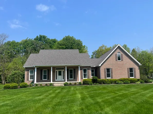 9086 E Lake Rd, North East, PA 16428