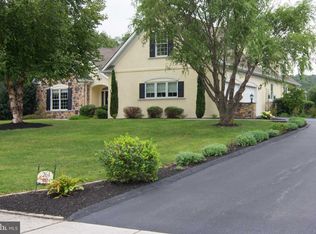 261 Thornhill Dr, Hanover, PA 17331