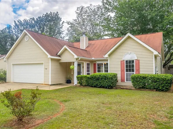 1502 Douglas St, Opelika, AL 36801