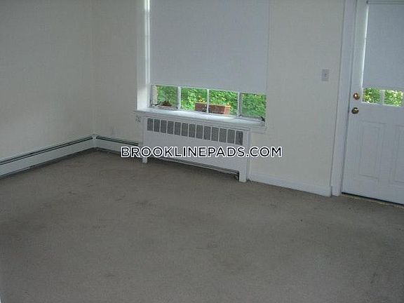 4th image of 50 Alton Pl #X1