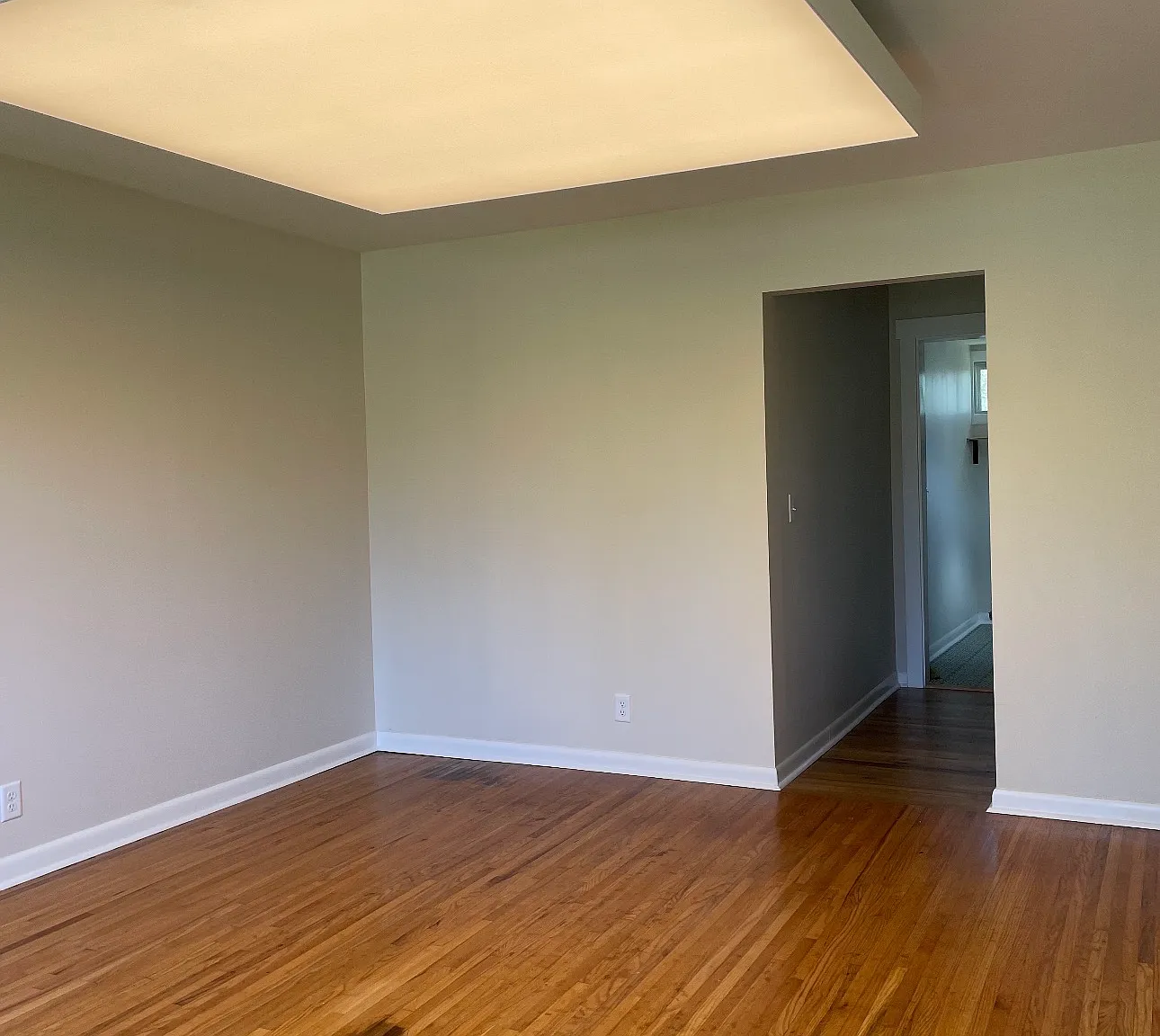 3 bed, 1333 sqft, $1,875 — Photo 1