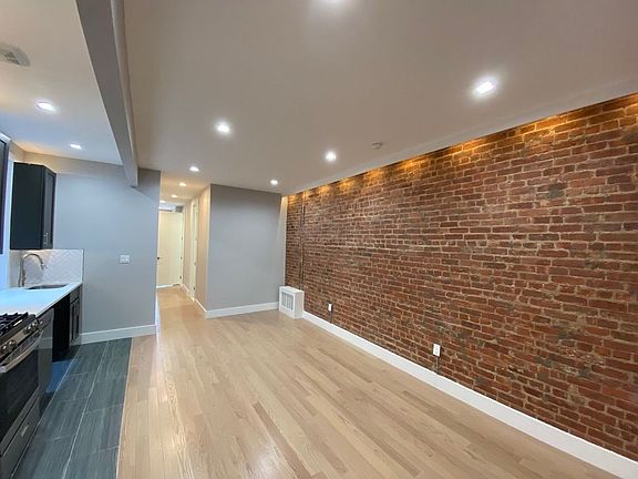 3rd image of 166 W 129th St #54D