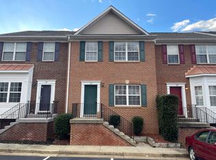 27 Townes Pl, Fredericksburg, VA 22405