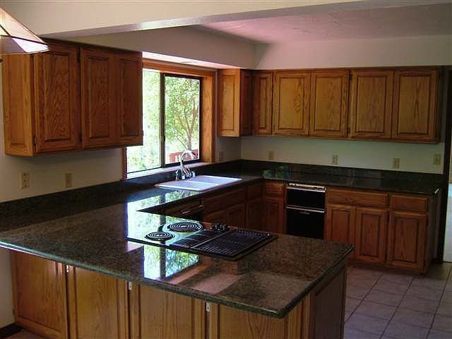 2nd image of 225 Monument Dr