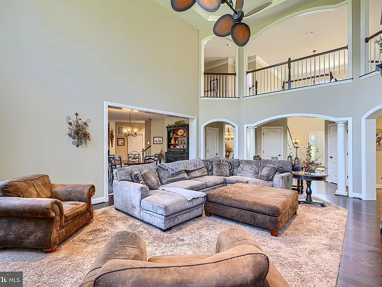1319 Martin Meadows Dr — Photo 36