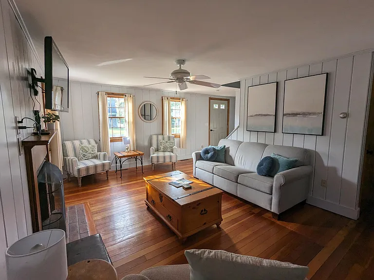 18 Chamberlain Ct — Photo 16