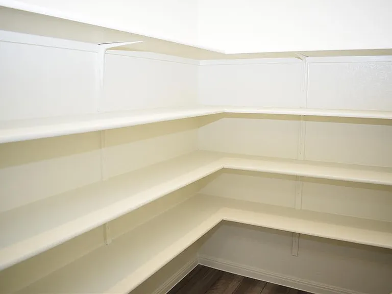 431 Robins Nest Ln — Photo 10