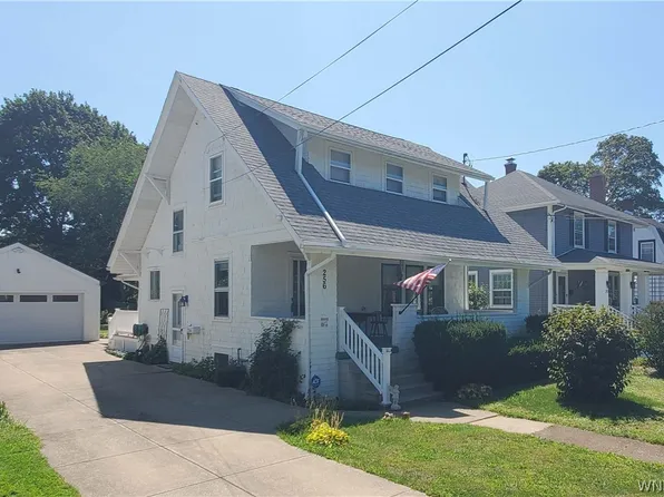 256 Maple Ave, Hamburg, NY 14075