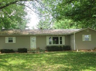 12043 N Syracuse Webster Rd, Syracuse, IN 46567