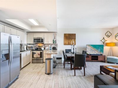 3500 Coral Way Penthouse 1505, Miami, FL, 33145