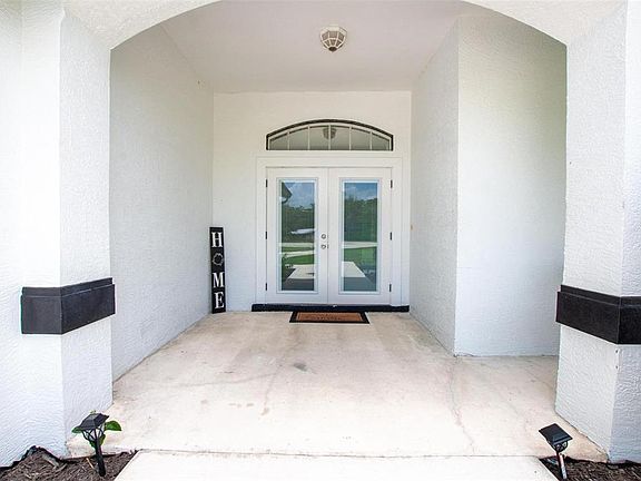 3rd image of 3442 NE APPALOOSA STREET