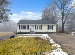 56 Whiting St, Lunenburg, MA 01462