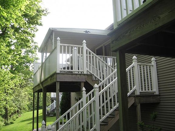 view of rear covered deck 
