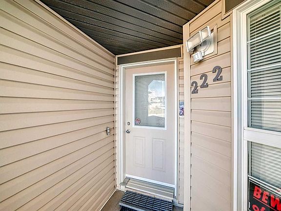 3rd image of 222 W Saddlehorn Close NE