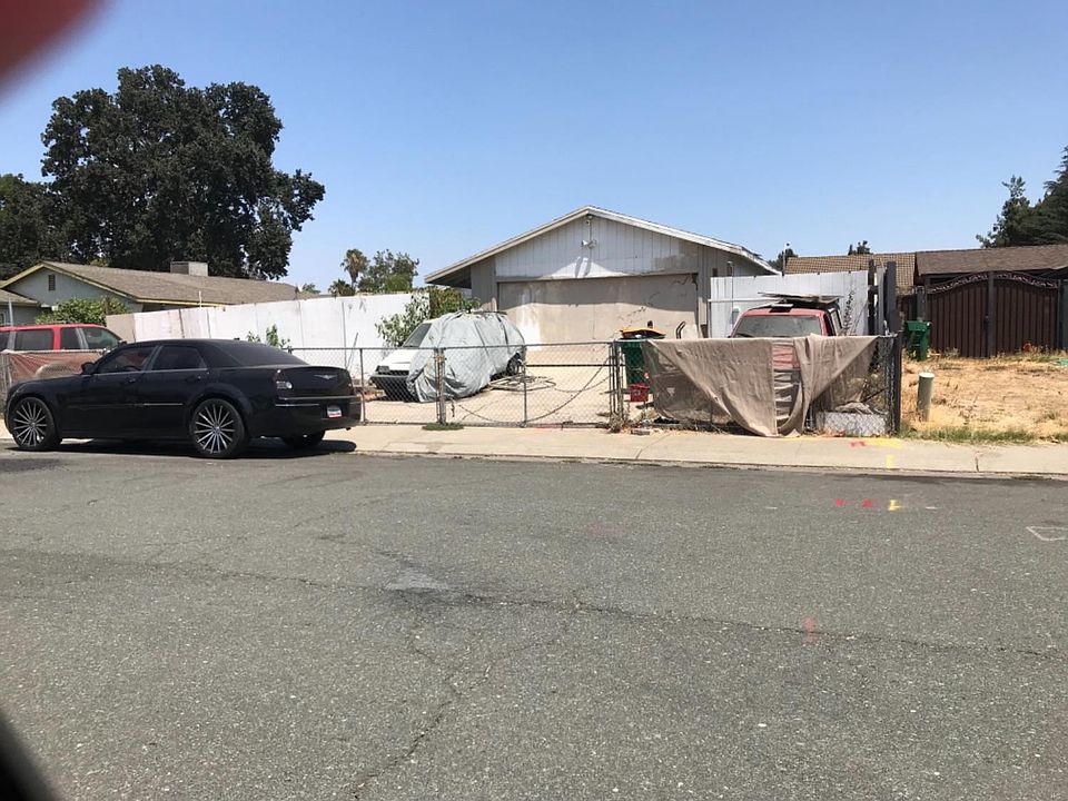 2nd image of 8716 Ledgewood Ave
