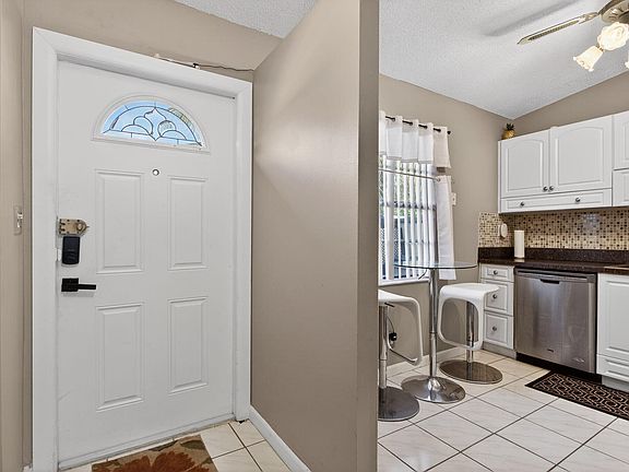4th image of 540 NW 43rd Street
